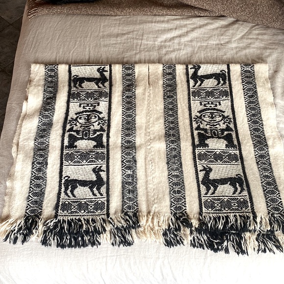 Vintage Boho Wool Poncho - Picture 3 of 5